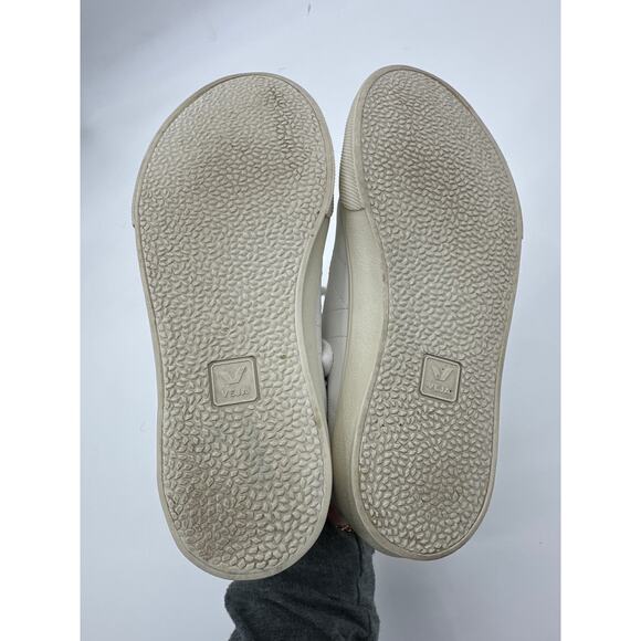 Veja Esplar Sneaker in Extra White Sable leather Size 37/ US 6